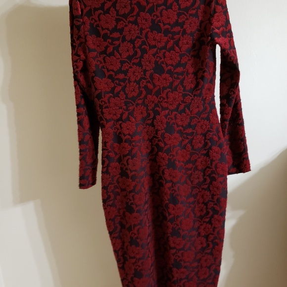 Dress - Picture 4 of 6